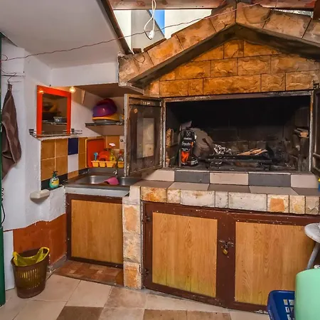 Cvitic Apartment *