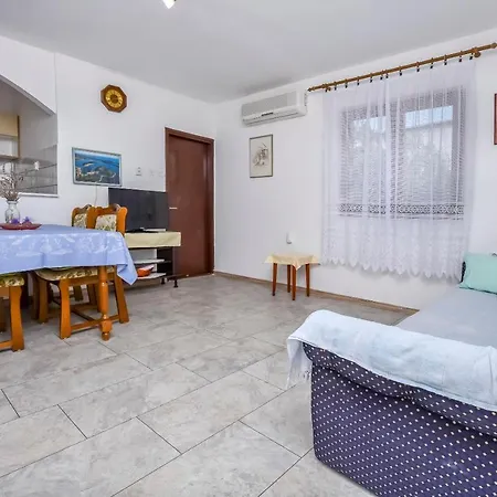 Apartment Cvitic